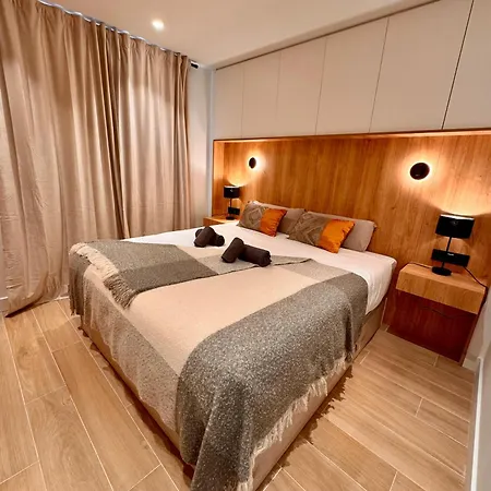 Lägenhet Maribel Deluxe By Surynieve